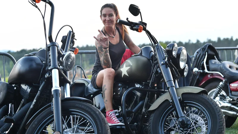 Fotografija: Še kriza srednjih let ni več to, kar je bila, čeprav so motorji povsem dosegljivi. FOTO: Marko Pigac/mp Produkcija