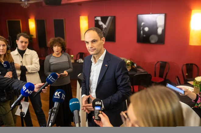 Logar pričakuje, da bo njegov koncept danes zmagovit. FOTO: Voranc Vogel/Delo
