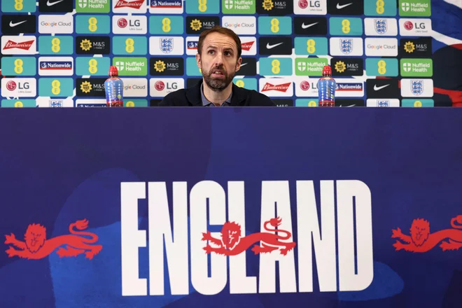 Gareth Southgate se ne zmeni za nasvete Fife. FOTO: Darren Staples/AFP
