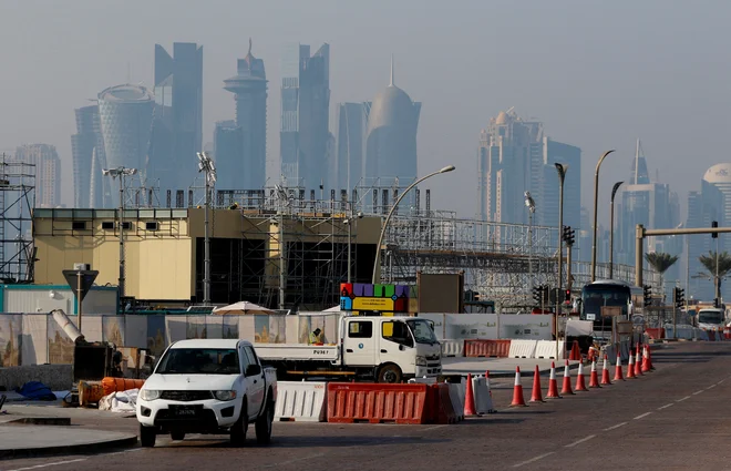 Doha je eno najhitreje rastočih mest na svetu in tudi eno najbolj onesnaženih. FOTO: Hamad I Mohammed/Reuters