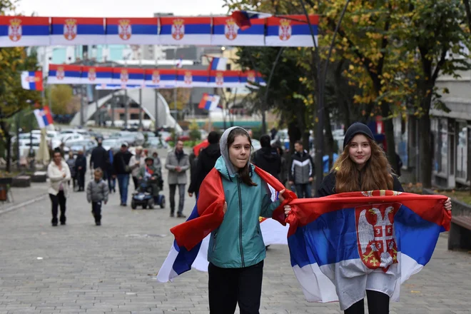 Varnostni strokovnjak iz Prištine Agim Musliu ocenjuje, da je zaplet s tablicami srbska politika spretno izrabila kot izgovor za umik pripadnikov srbskega naroda iz kosovskih institucij. FOTO: Laura Hasani/Reuters
