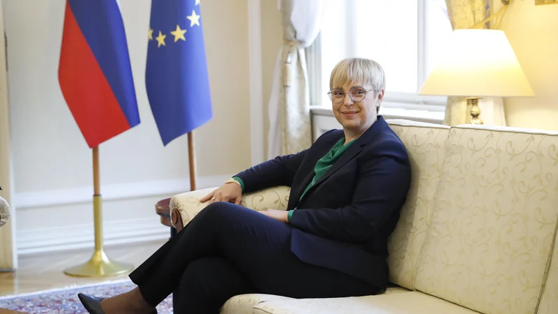 Fotografija: Nataša Pirc Musar je med prvim obiskom predsedniške palače napovedala, da bodo njeni posegi v javni prostor odmerjeni. FOTO: Leon Vidic
