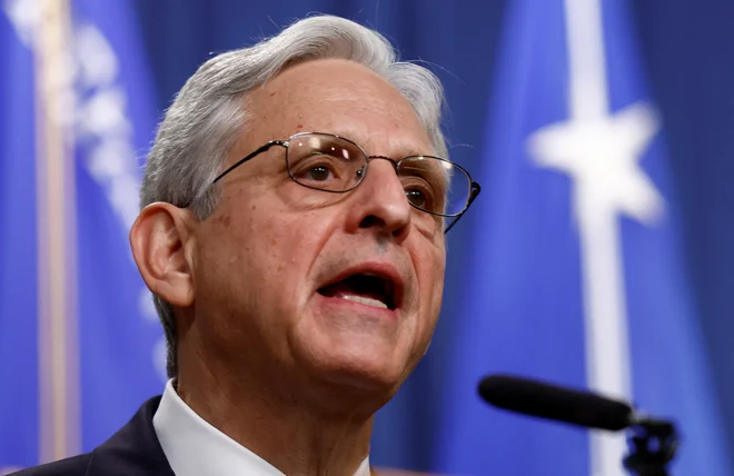 Demokratski pravosodni minister Merrick Garland je pooblastil voditelja posebnega sodišča za vojne zločine na Kosovu Jacka Smitha. FOTO: Evelyn Hockstein/Reuters
