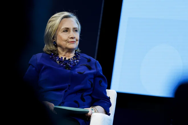 Zvezni preiskovalni urad FBI je  na besedo verjel predvolilni kampanji Trumpove demokratske nasprotnice Hillary Clinton. FOTO: Anna Moneymaker/Afp
