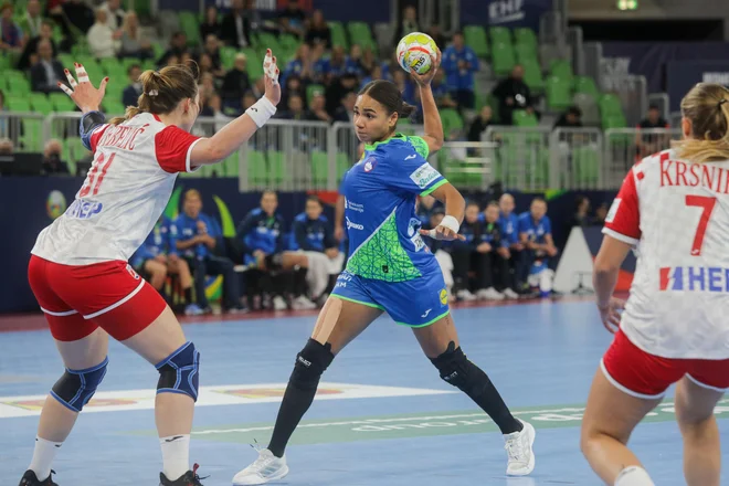 Elizabeth Omoregie v akciji. FOTO: Voranc Vogel
