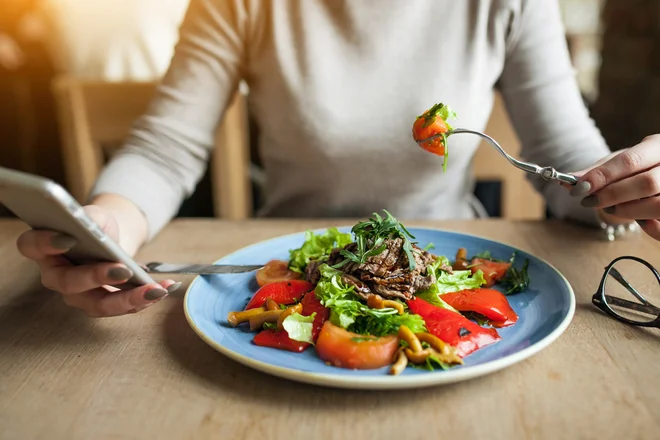 Slaba razvada, ki nas je zasvojila.&nbsp;FOTO: Arhiv Polet/Shutterstock
