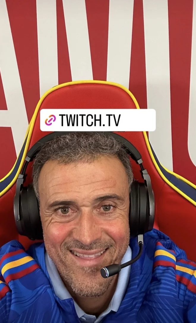 Luis Enrique je dejal, da ga je za twitch navdušil sin, pridno pa objavlja tudi na ostalih družbenih omrežjih. FOTO: Twitch
