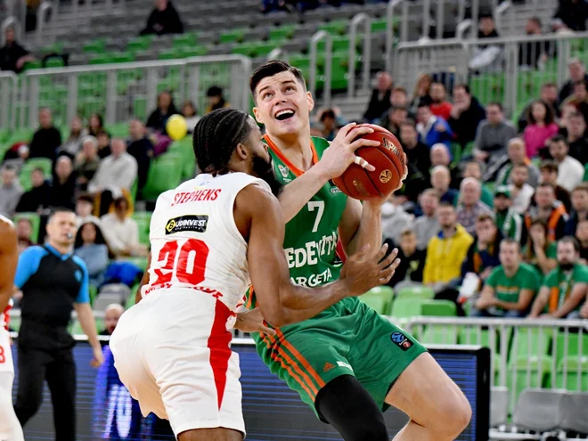 Amar Alibegović in soigralci so še enkrat ostali praznih rok. Foto Cedevita Olimpija
