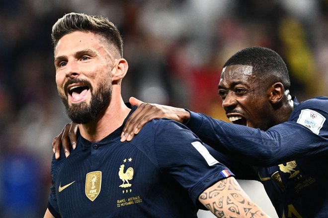 Dvakratni strelec Olivier Giroud (desno Ousmane Dembele je za Francijo zabil že 51 golov. FOTO: Jewel Samad/AFP
