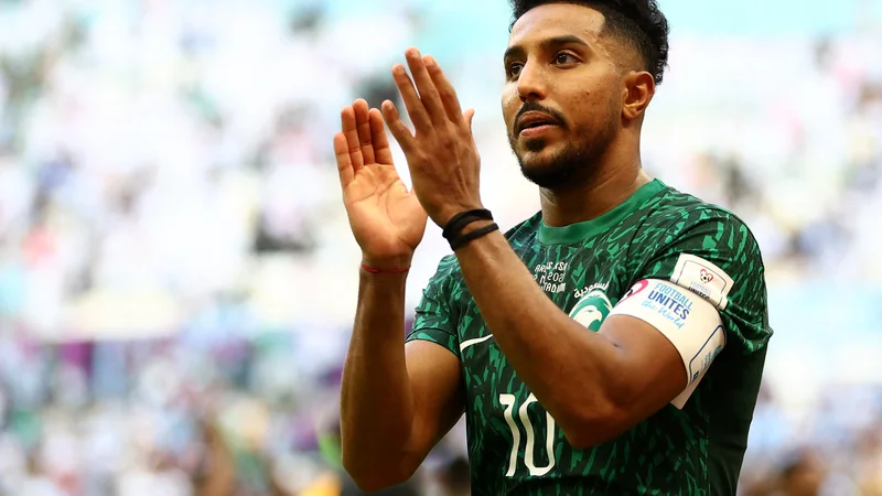 Fotografija: Poskrbel je za takšno presenečenje, da imajo danes v Saudski Arabiji nacionalni praznik in dela prost dan. FOTO: Hannah Mckay/Reuters