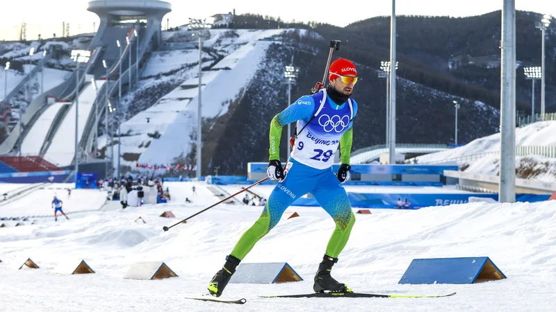 Fotografija: V moški vrsti je še vedno najbolj izpostavljen 35-letni Jakov Fak. FOTO: Matej Družnik/Delo
