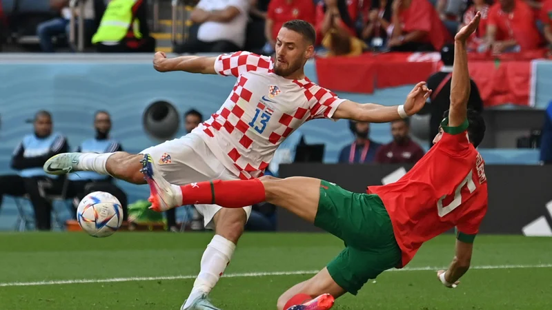 Fotografija: Nikola Vlašić je imel najlepšo priložnost na tekmi. FOTO: Glyn Kirk/ AFP