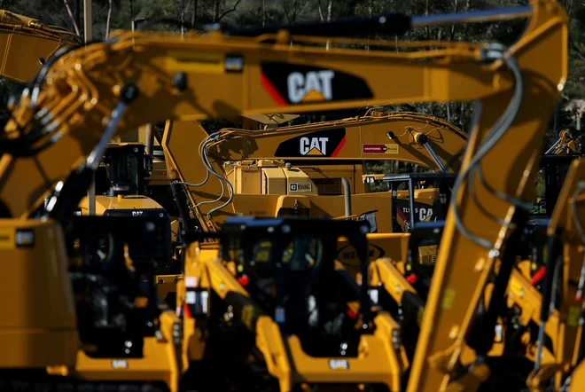 Caterpillar si lahko dodatno rast prodaje obeta tudi zaradi infrastrukturnih vlaganj v ZDA. FOTO:&nbsp; Mike Blake/Reuters
