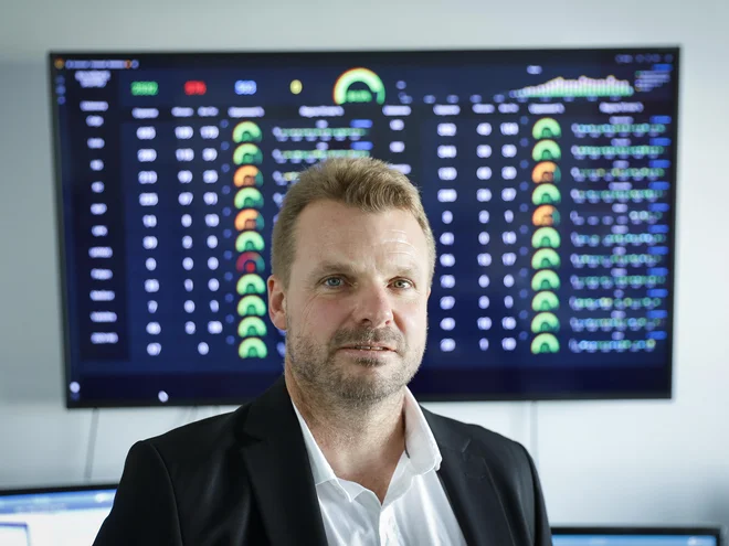 Za opolnomočenje ljudi, tako zdravnikov kot pacientov, da bodo znali v polni meri uporabljati digitalna orodja, že snujejo kompetenčni center, akademijo, pravi direktor SRC Infonet Vasja Rebec. FOTO: Jože Suhadolnik/Delo

