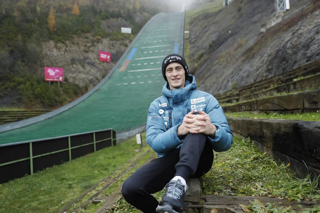 Zlati in kristalni skakalec in letalec upa, da bo optimalno formo dosegel na vrhuncu letošnje sezone, nordijskem svetovnem prvenstvu v Planici februarja in marca 2023. FOTO: Leon Vidic/Delo
