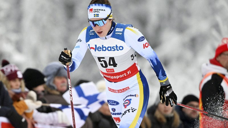 Fotografija: Ebba Andersson je bila najhitrejša v finski zimi s temperaturami pod -10 stopinj Celzija. FOTO: Markku Ulander/AFP
