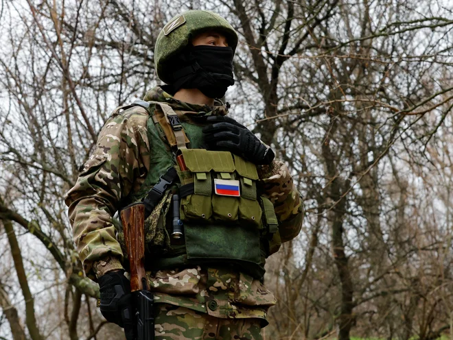Pripadnik ruske vojske v Zaporožju. FOTO: Alexander Ermochenko/Reuters
