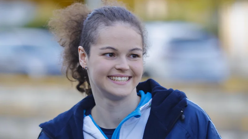 Fotografija: Katja Fain se veseli odhoda v svojo rojstno Avstralijo. FOTO: Jože Suhadolnik/Delo