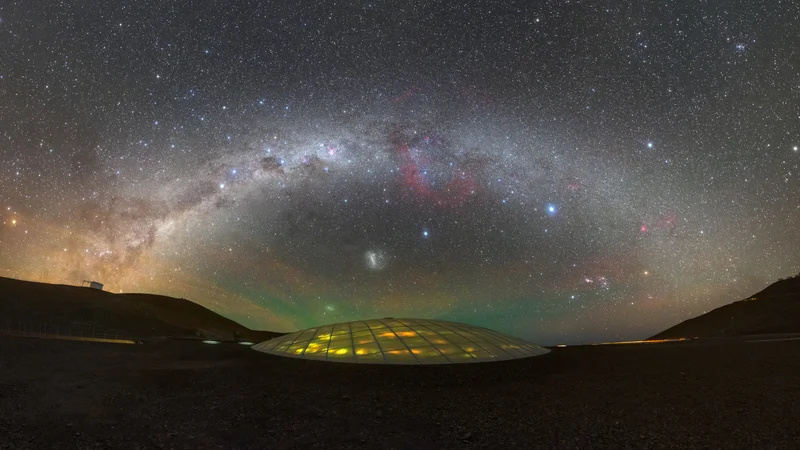 Fotografija: Od Hiparhovih 850 zvezd smo prišli do gigantskih katalogov, kot je katalog satelita Gaia, ki vsebuje okoli dve milijardi zvezd. FOTO: P. Horálek/ESO
