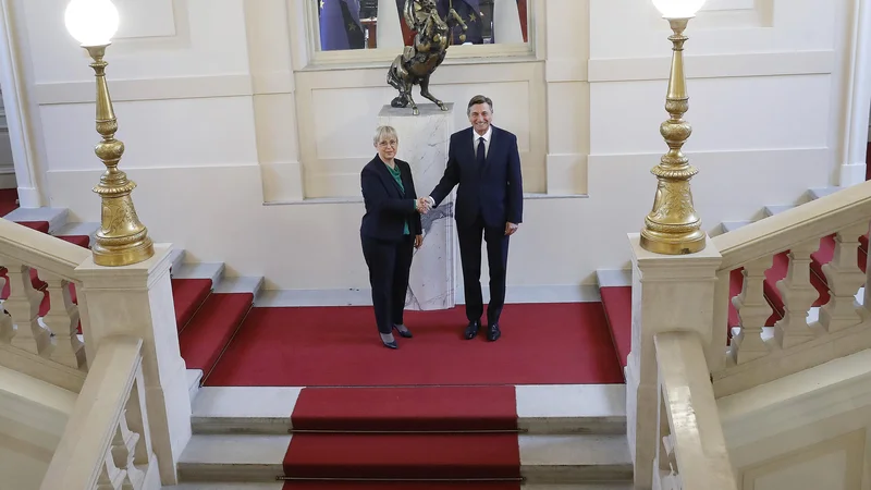 Fotografija: Kandidati, ki jih je predlagal Borut Pahor v imenovanje, se od leta 2016 predstavijo tudi javnosti na javnih predstavitvah v predsedniški palači, kamor se bo vselila Nataša Pirc Musar.
FOTO: Leon Vidic