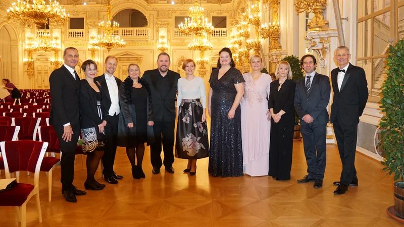 Fotografija: Svečanosti se je udeležila tudi ministrica za kulturo Asta Vrečko. FOTO: Veleposlaništvo RS v Pragi
