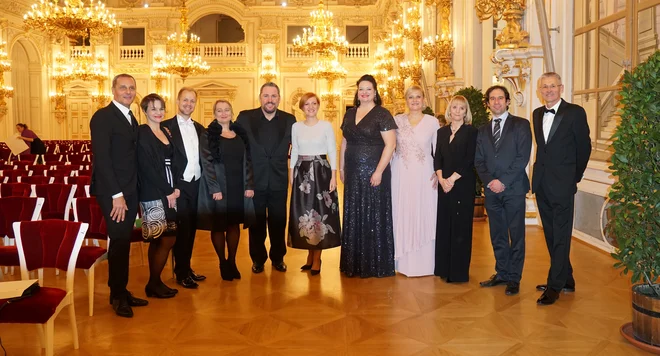 Svečanosti se je udeležila tudi ministrica za kulturo Asta Vrečko. FOTO: Veleposlaništvo RS v Pragi
