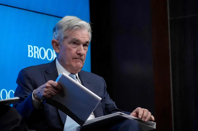 Vsak nastop Jeroma Powlla spremljajo finančni analitiki zelo skrbno.

FOTO: Drew Angerer/AFP

