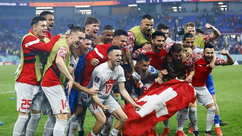 Fotografija: Švicari so se veselili drugega mesta v zahtevni skupini. FOTO: Suhaib Salem/Reuters