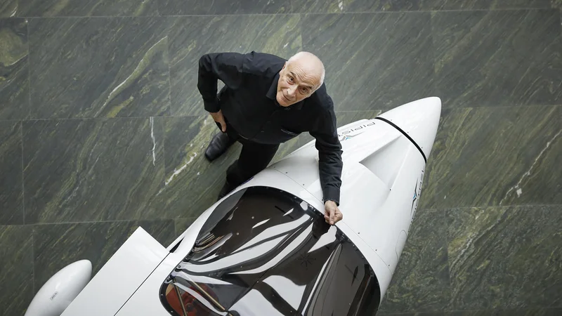 Fotografija: Ivo Boscarol je ustvaril letalsko podjetje Pipistrel, katerega letala so prejela več prestižnih nagrad, denimo Nasinih. FOTO: Jože Suhadolnik/Delo