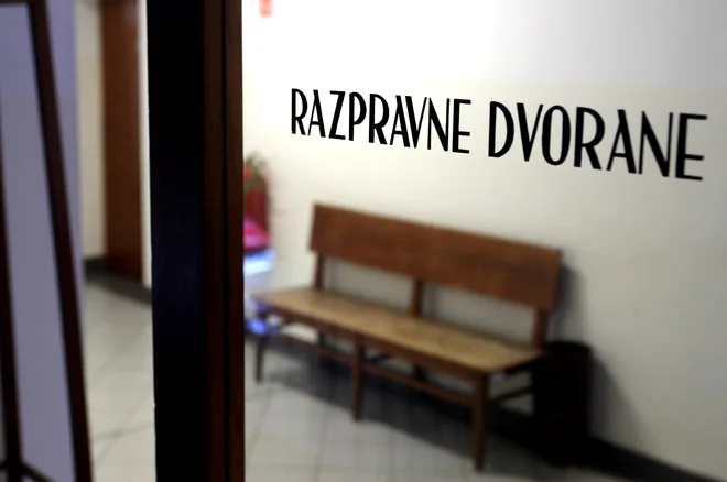 S sodbo novogoriškega sodišča se bodo ukvarjali še višji sodniki. FOTO: Dejan Javornik