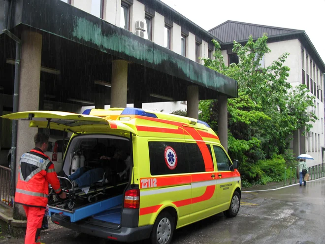Odločen ne ukinjanju nujne medicinske pomoči sta premierju poslala župana Hrastnika in Zagorja. FOTO: Polona Malovrh
