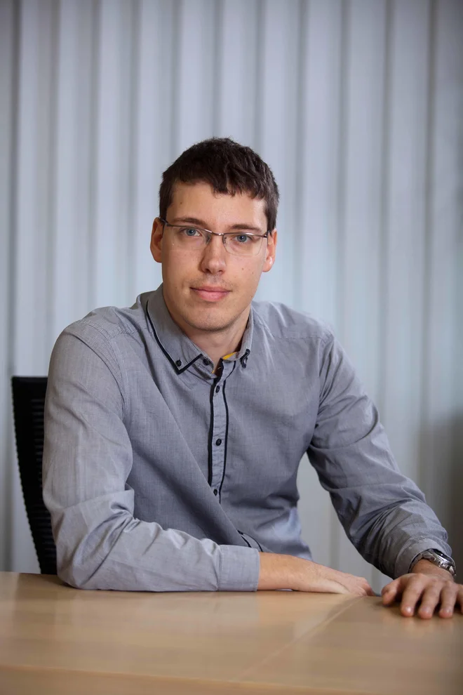 Dr. Urban Žvar Baškovič: Dejstvo je, da je za evro 7 treba nadgraditi sistem za naknadno obdelavo izpušnih plinov in posodobiti motorne krmilne enote. Kolikšni stroški so s tem, je težko soditi.

FOTO:&nbsp;osebni arhiv
