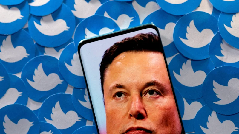 Fotografija: Elon Musk inadaljuje z razkrivanjem cenzure na twitterju. FOTO: Dado Ruvic/Reuters
