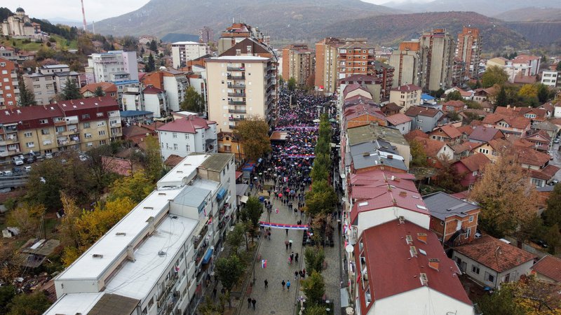 Fotografija: Novembrski nemiri na Kosovu. FOTO: Fatos Bytyci/Reuters
