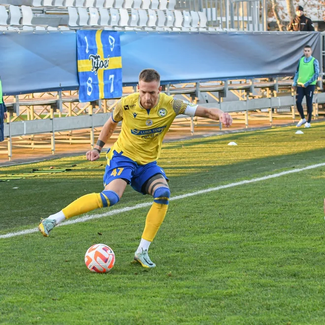 Andrej Kotnik je odločil v Stožicah, dosegel svoj deveti gol sezone in je zdaj sam na drugem mestu lestvice strelcev. FOTO: facebook
