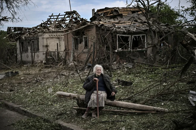 Podoba iz opustošenega Donbasa. Foto: Aris Messinis/AFP
