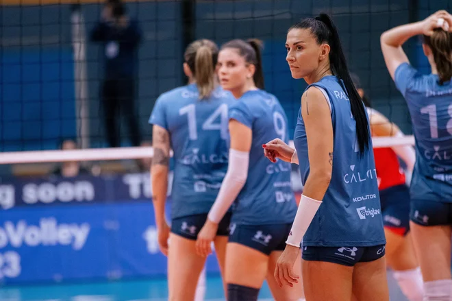 Anđelka Radišković med dvobojem z Grkinjami v Kamniku. FOTO: Klemen Brumec/Calcit Volley
