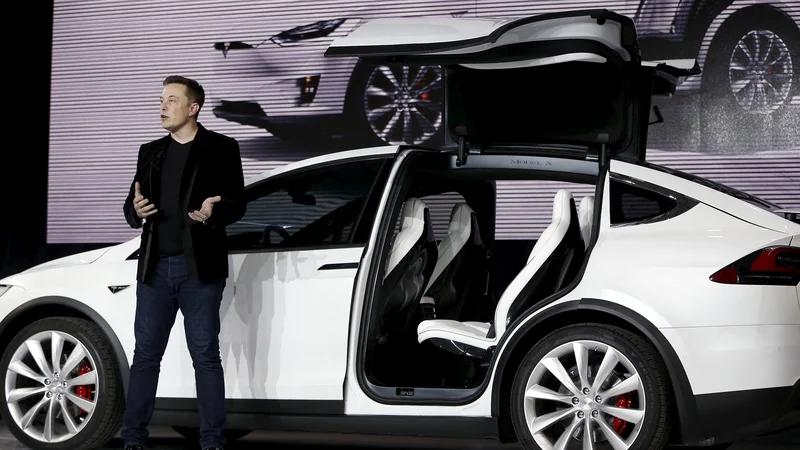 Fotografija: Lastnik firme Tesla Elon R. Musk ni vedel, kdo je bil Nikola Tesla. Zanj je bila to blagovna znamka, ne pa največji inženir vseh časov. FOTO: Stephen Lam/Reuters