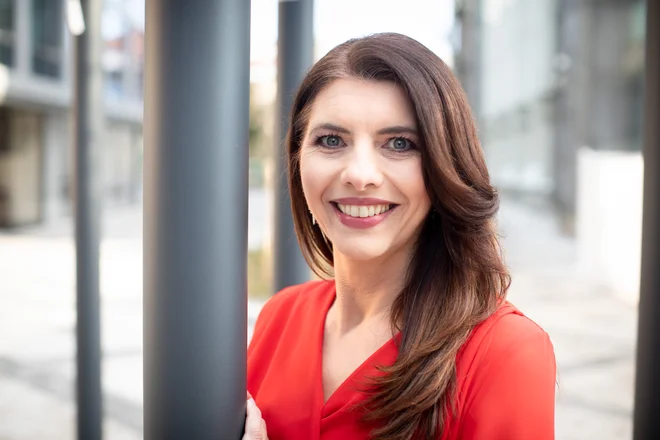 &raquo;Če kdo v naši bogati ponudbi vsebin ne najde ničesar vrednega ogleda, potem močno dvomim, ali ga katerakoli televizija sploh lahko zadovolji,&laquo; pravi Jelena Aščić. FOTO: Voranc Vogel/Delo
