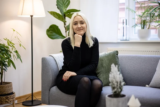 Ljudje imamo v določenih situacijah zelo različne potrebe in v komunikaciji se ujamemo šele, ko drugega vprašamo, kaj potrebuje, sicer pa se zelo hitro zgrešimo, opozarja Petra Grobelnik. FOTO: Črt Piksi
