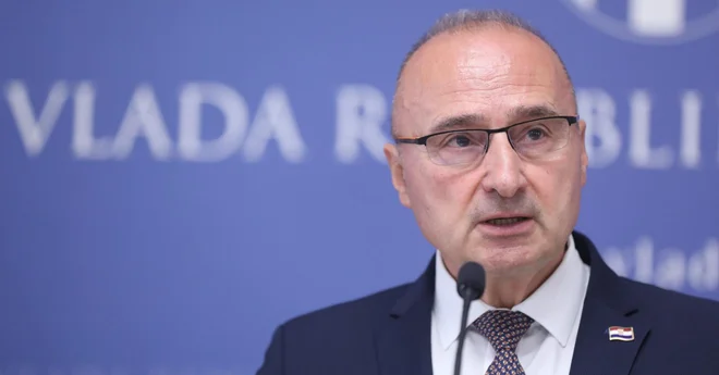 Na račun zunanjega ministra Gordana Grlića Radmana leti precej očitkov hrvaških analitikov. FOTO: Ranko Šuvar/Cropix​

