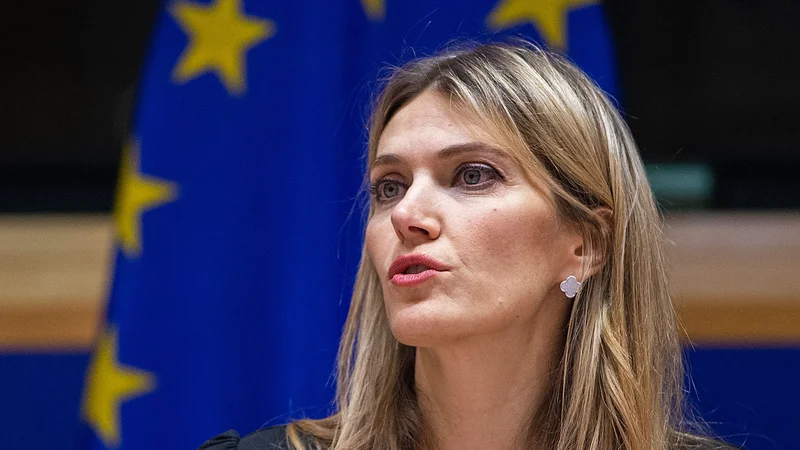 Fotografija: Eva Kaili je menda priznala tudi, da je vedela za dejavnosti svojega partnerja Francesca Giorgija, povezane z ustanoviteljem nevladne organizacije Fight Impunity Pierom Antoniem Panzerijem. FOTO: Eric Vidal/AFP
