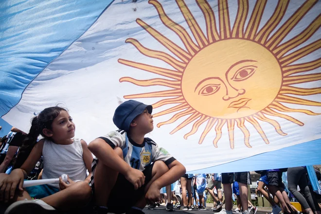 Die Argentinier zauberten wieder einmal eine magische Atmosphäre in die Hauptstadt.  FOTO: Mariana Nedelcu/Reuters