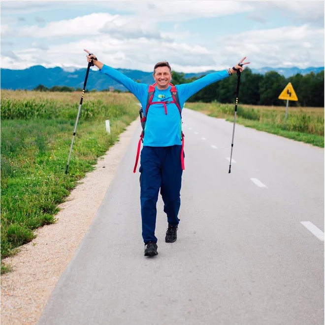 Na cilju, a ne sam, skupaj z vami. Hvala!
#skupaj #hvala #thankyou #president #presidentpahor #pahor #slovenia
FOTO: Instagram