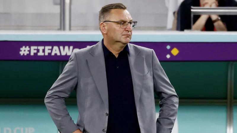 Fotografija: Czesław Michniewicz se bo poslovil od poljske klopi. FOTO: Suhaib Salem/Reuters