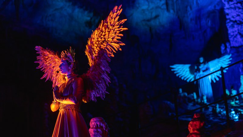 Fotografija: Božično-novoletni spektakel v Postojnski jami bo tudi letos edinstveno doživetje. Foto Žiga Intihar
