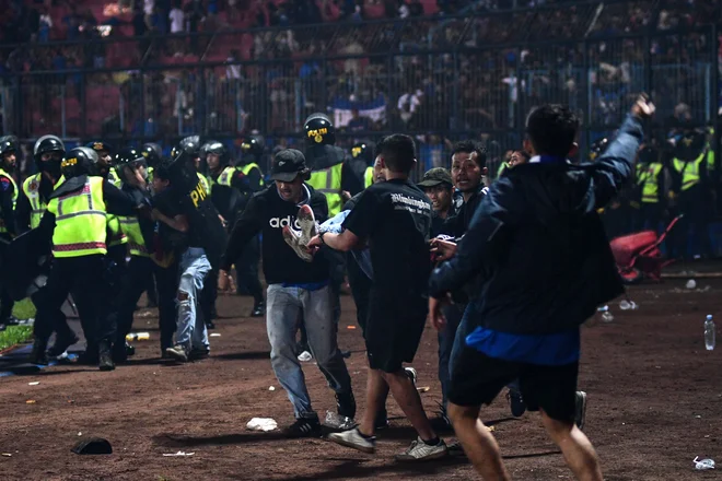 Tragedija v Indoneziji še buri duhove. FOTO: AFP