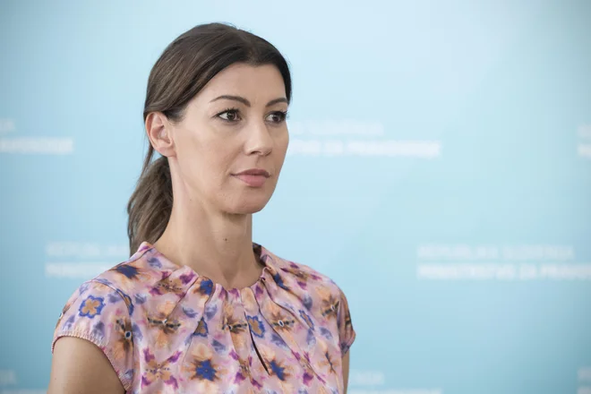 Dominika Švarc Pipan aj bi se med drugim branila, da je šlo za dobronameren in neformalen pogovor, ter da so se pojavili pomisleki zaradi Đorđevićeve starosti. FOTO: Jure Eržen/Delo
