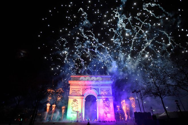 Slavolok zmage v Parizu. FOTO: Julien De Rosa/AFP
