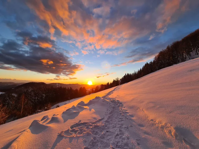 Na zimskem trailu je mogoče je vse, od snega in živega srebra, ki se spusti precej pod ničlo, do vremena, ki je bolj podobno spomladanskemu. FOTO: Arhiv Knap Traila
